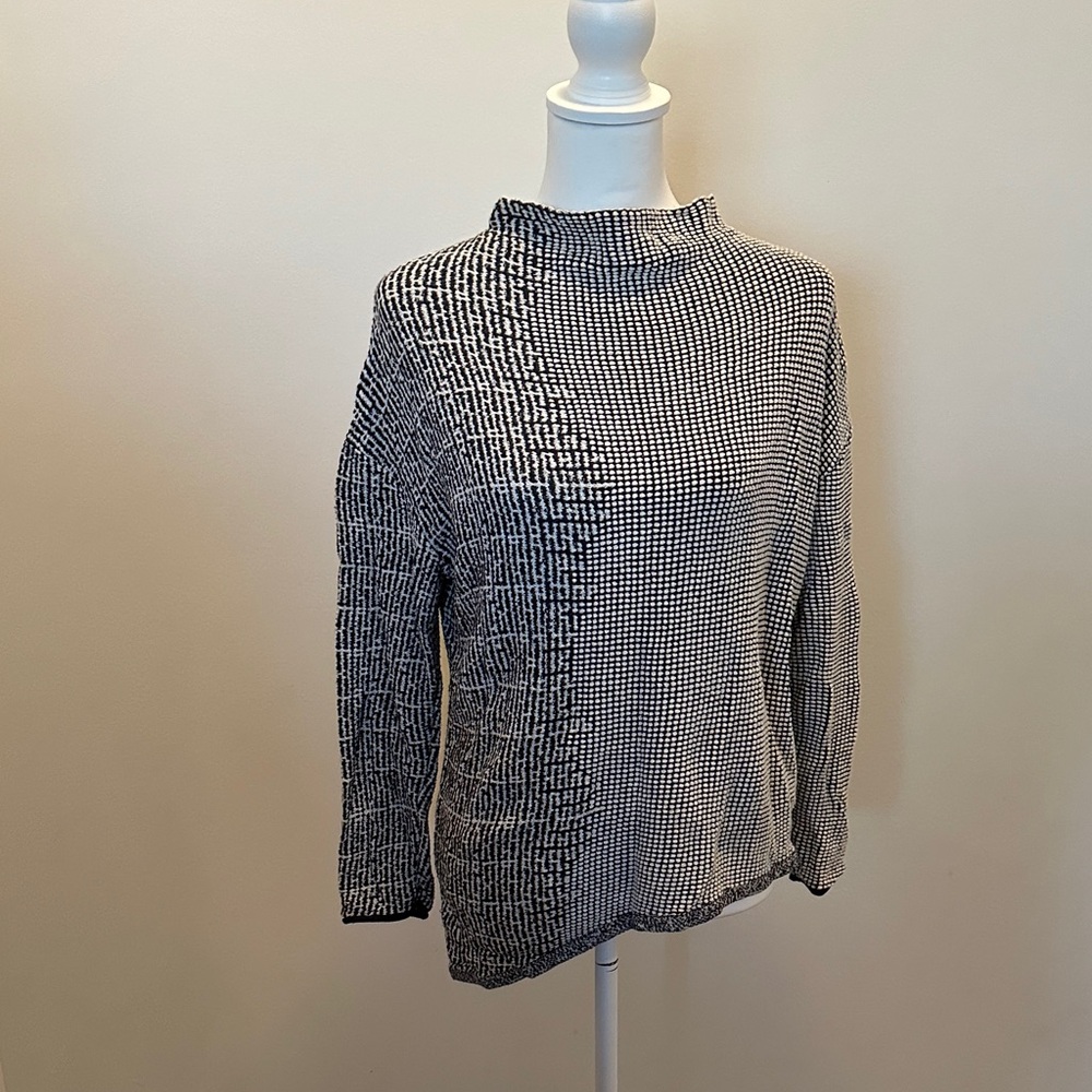 NIC+ZOE Black and White Textured Sweater